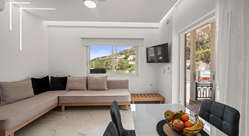 Image of One-Bedroom House 0