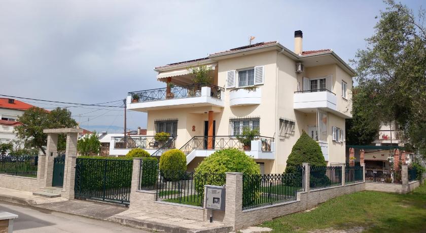 GAIA HOUSE-Trikala