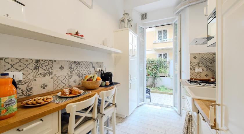 ローマ Toto Vatican Suite 4つ星 シングルルーム ロビー