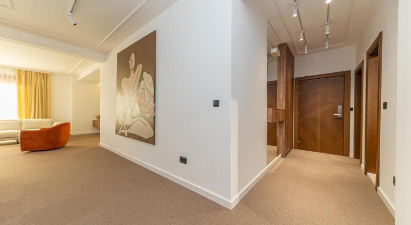 Image of Three-Bedroom Deluxe Apartment 7
