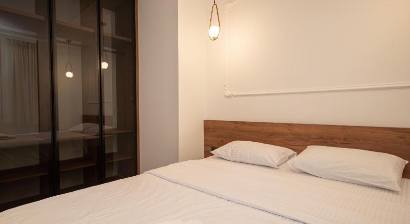 Image of Three-Bedroom Deluxe Apartment 10