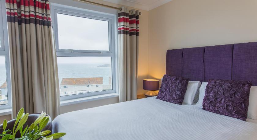 Image of Double Room with Sea View 3