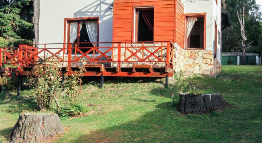 Image of Three-Bedroom House 1