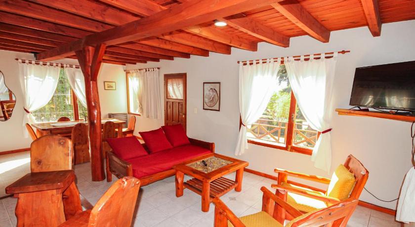 Image of Three-Bedroom House 5