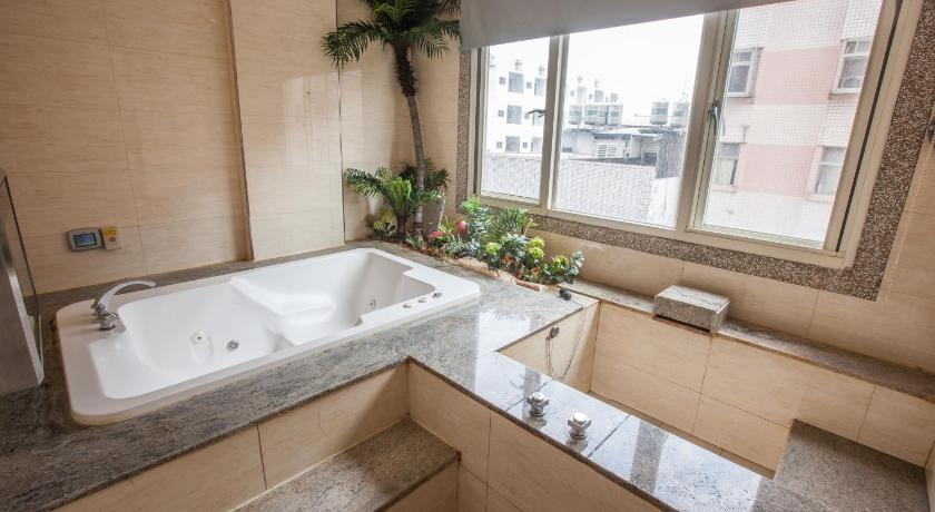 Image of Deluxe Quadruple Room 2