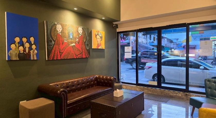 Lhong Krung Hostel - image 3