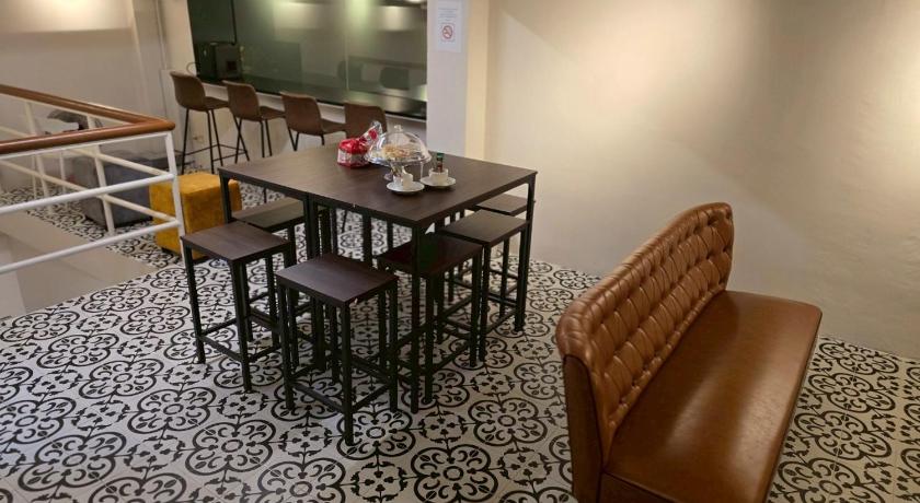 Lhong Krung Hostel - image 11