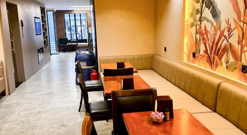 Miss City Hotel Taksim - image 5