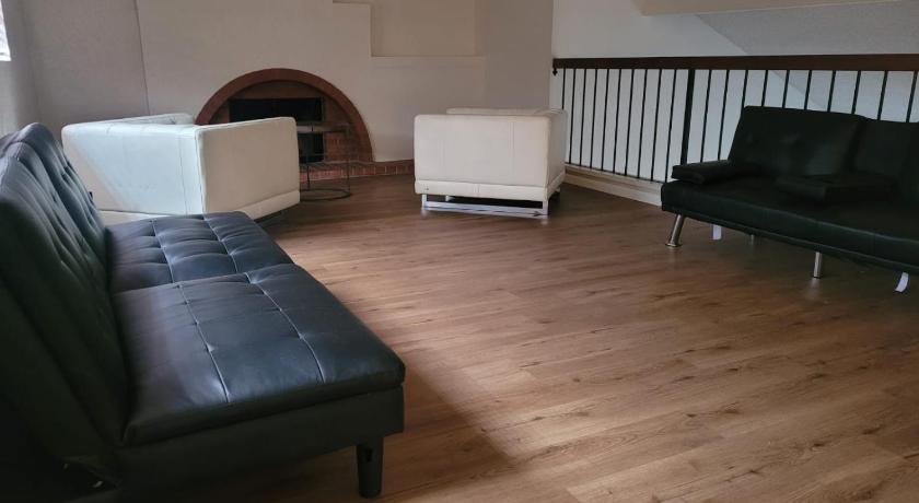 팜데일 (CA) 3BR & Loft near Palmdale Hospital- Shared Hm 2성급 숙소 로비