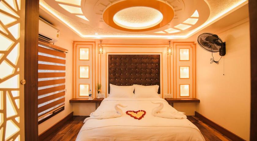Double Room with Lake View