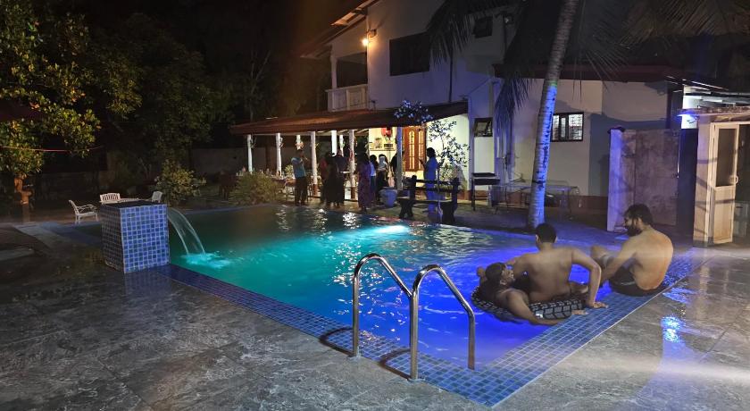 South Summer Villa 360 - image 8