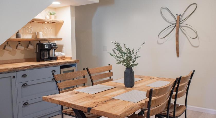 해먼즈포트 Hubbs Cellar at JS Hubbs Guest House 4성급 숙소 로비