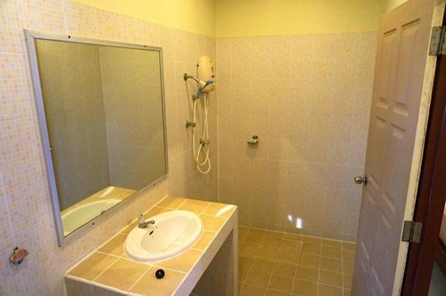 サケーオ Market Motel 3つ星 ホテル レストラン