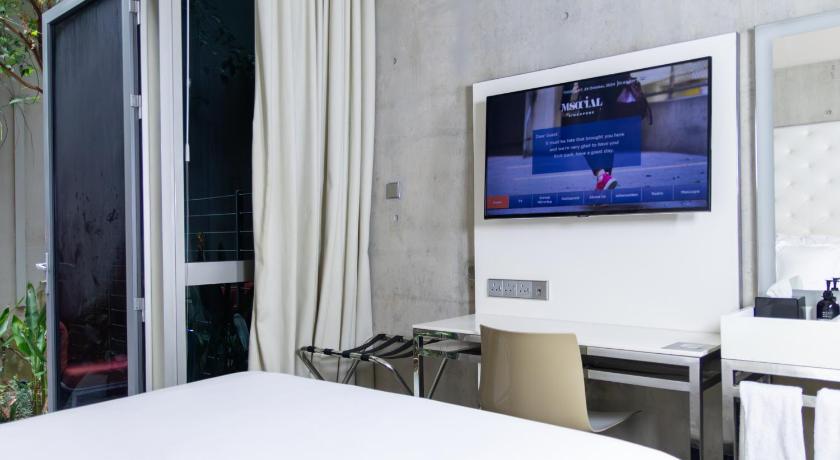 Image of Alcove Terrace Room 8