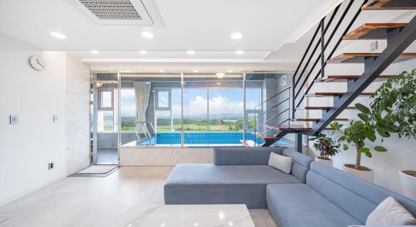 江陵 Gangneung The Gangmun Poolvilla and Spa Oceanview 4つ星 ゲストハウス プール
