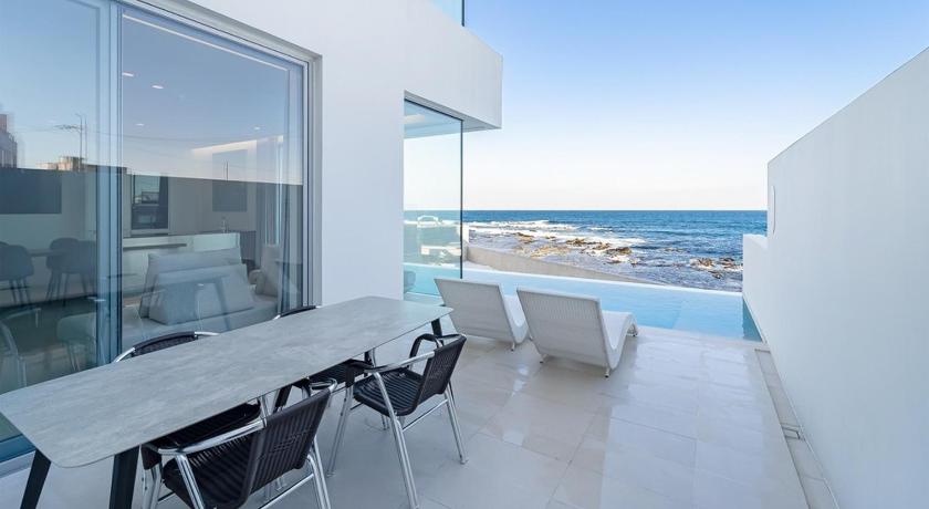 Image of One-Bedroom Villa 1