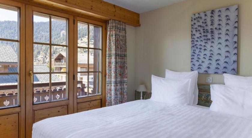 Image of Three-Bedroom Apartment 0