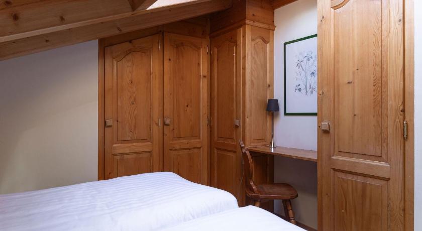 Image of Three-Bedroom Apartment - Penthouse Grand Combin 10