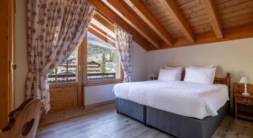 Image of Three-Bedroom Apartment - Penthouse Grand Combin 3