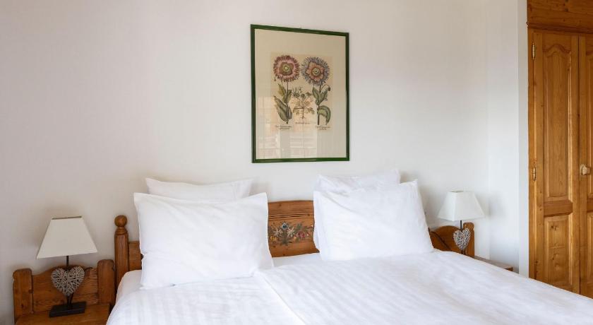 Image of Deluxe Room 13