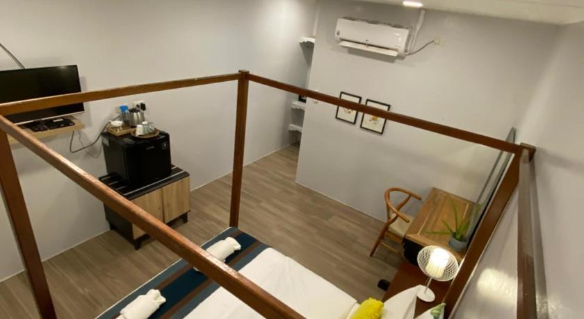 Image of Standard Queen Room 1