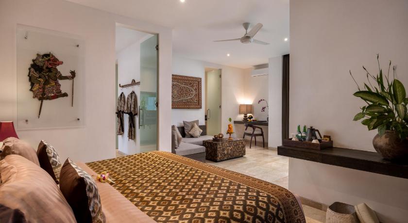 Image of Garden Pool Villa king bed 4