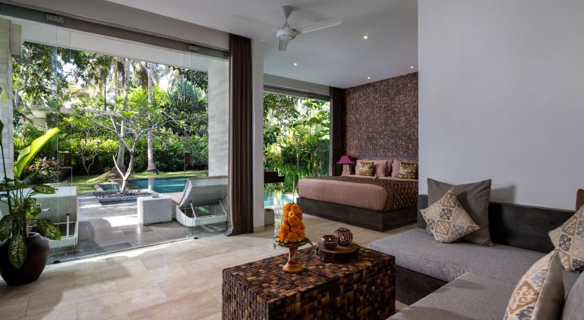 Image of Garden Pool Villa king bed 0