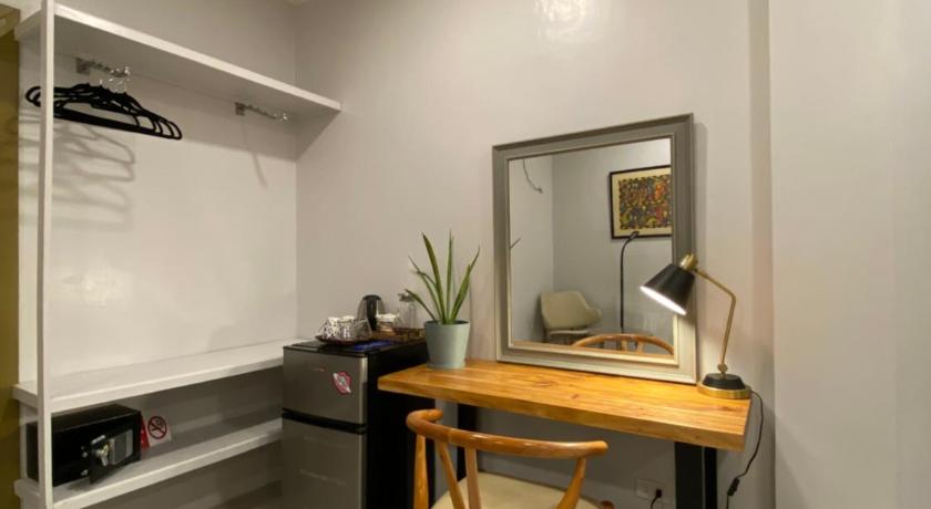 Image of King Room 8