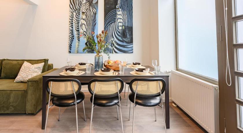 베를린 Cozy Lofts Next To Berliner Wall 4성급 게스트하우스 수영장