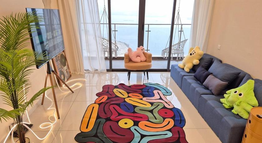 조호바루 / 조호르바루 당가베이의 아파트먼트 (m², 침실 3개, 프라이빗 욕실 3개) ([8 Pax 3 Room 3 Baths] Funky Pop Art Seaview Home) 3성급 게스트하우스 레스토랑