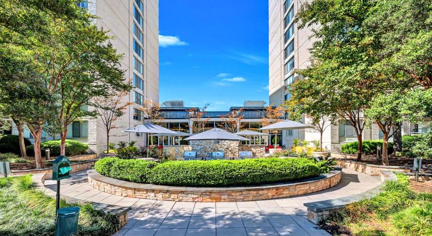 阿靈頓 (VA) Family-Sized 3BR Retreat Minutes from Reagan National 5星级 住宿 泳池