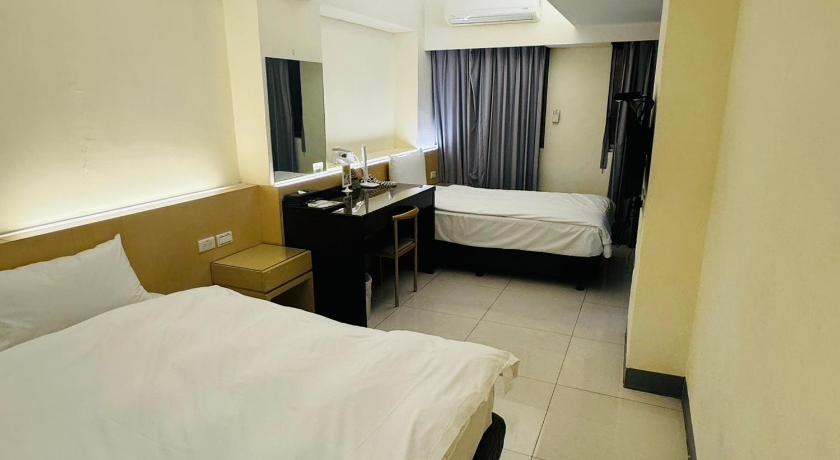Image of Deluxe Family Suite 0