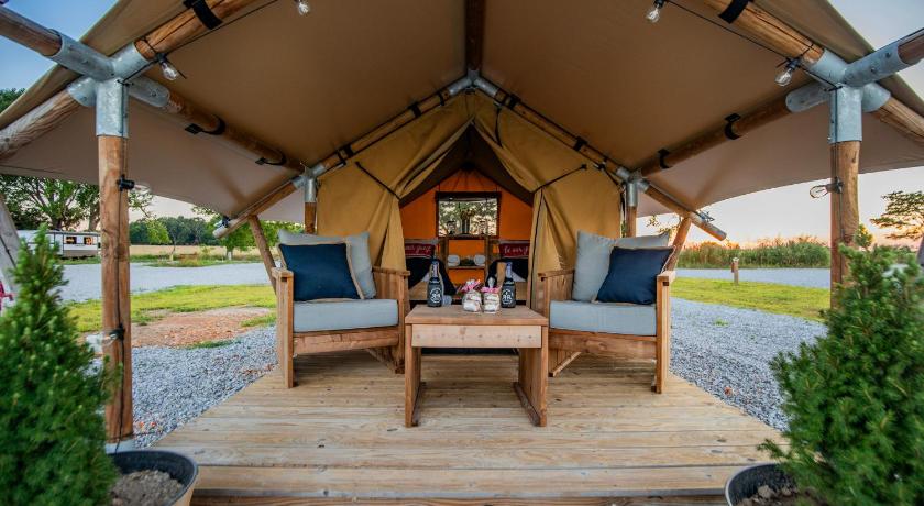 카스빌 (MO) Roaring River - Family Adventure Tents #12 and #13 2성급 숙소 객실