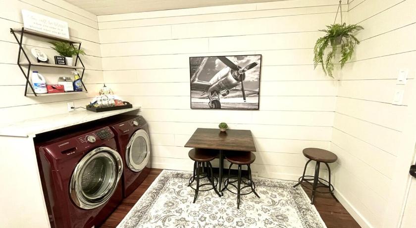 힐데브란 Comfortable apartment, Near to Aviation Museum -Spruce Goose 3성급 숙소 스위트룸