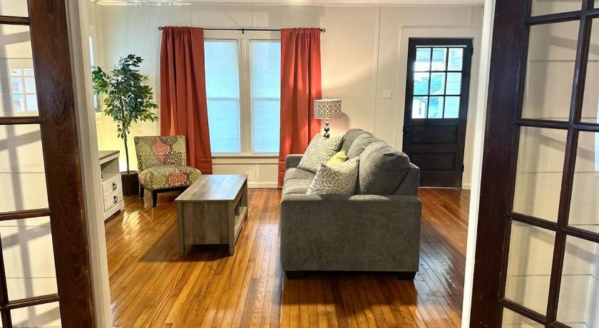 힐데브란 Comfortable apartment, Near to Aviation Museum -Spruce Goose 3성급 숙소 스위트룸