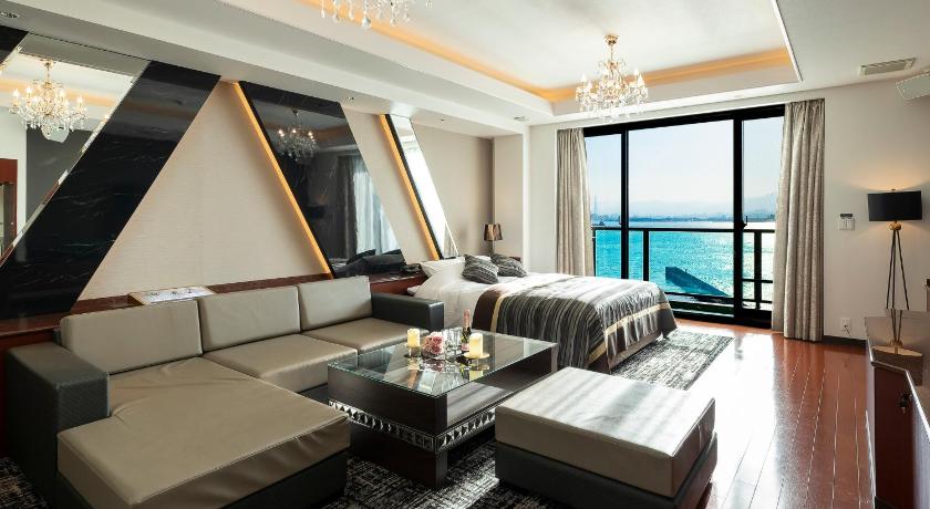 Shimonoseki Hotel MYTH-L&A-ホテル マイス エルアンドエー -adult only- Accommodation suite