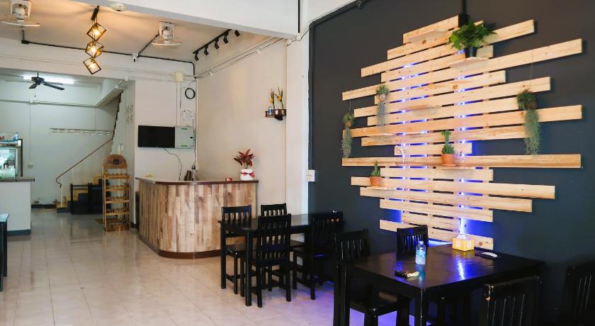 Bed Station Hostel Krabi - image 2