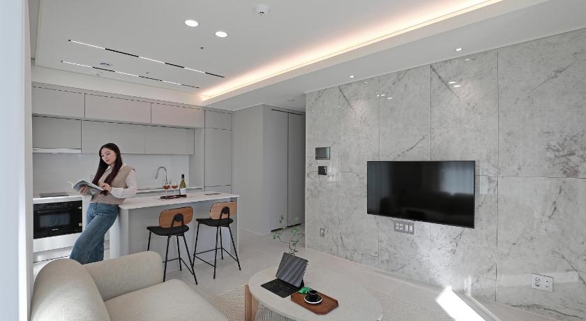 Busan Sota suite busan seomyeon 3-Star Hotel exterior