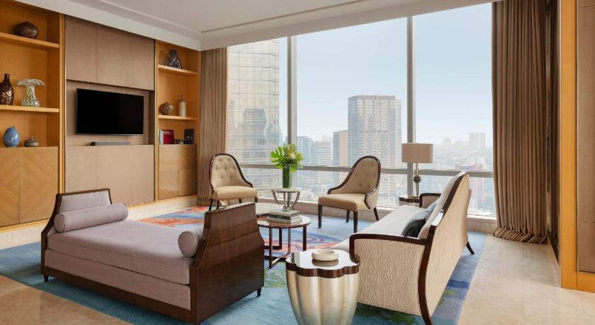 Image of Gallery Suite King NS 1