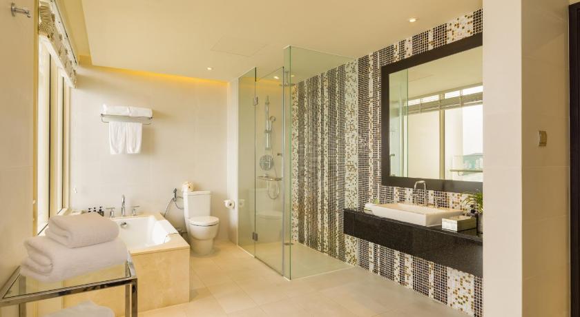 Image of 2 Bedroom Grand Suite 7