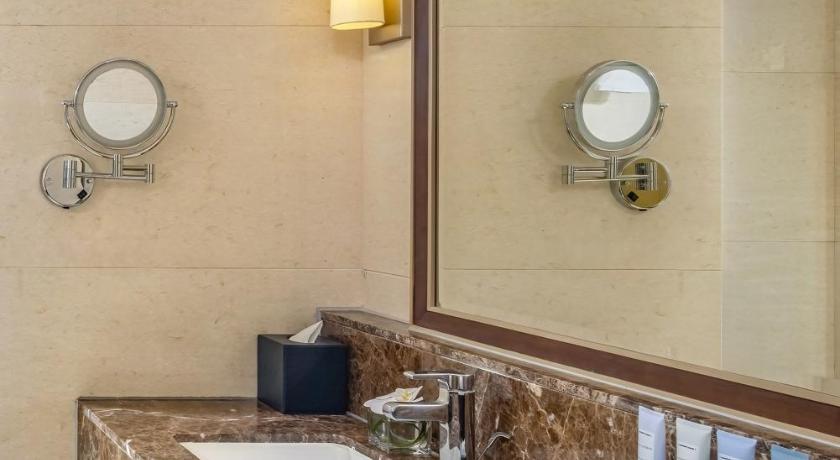 Image of The Level Suite 10