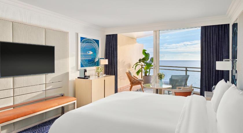 Riviera Suite Sea view 1 King bed or 2 Double beds fotója 3