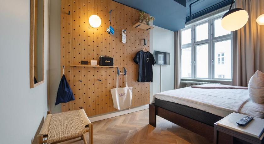 Image of Standard Single Room 0