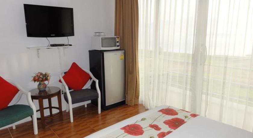 Image of Queen Bed 15