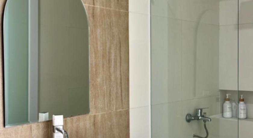 Kubu Sera Guest House - image 30