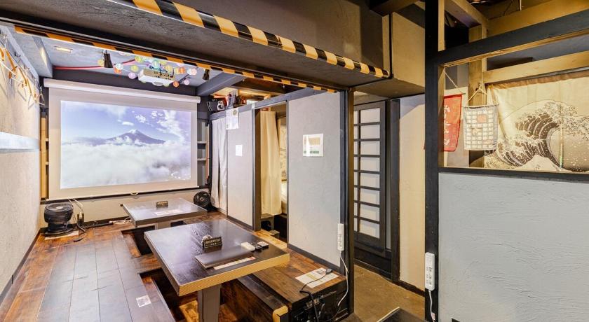 Fukuoka 飲み放題カラオケお菓子食べ放題付元飲食店のエンターテイメント物件大人数可天神駅徒歩5分 3-Star Accommodation exterior