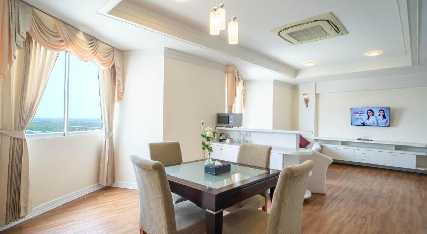 Image of Execuitve Suite 8