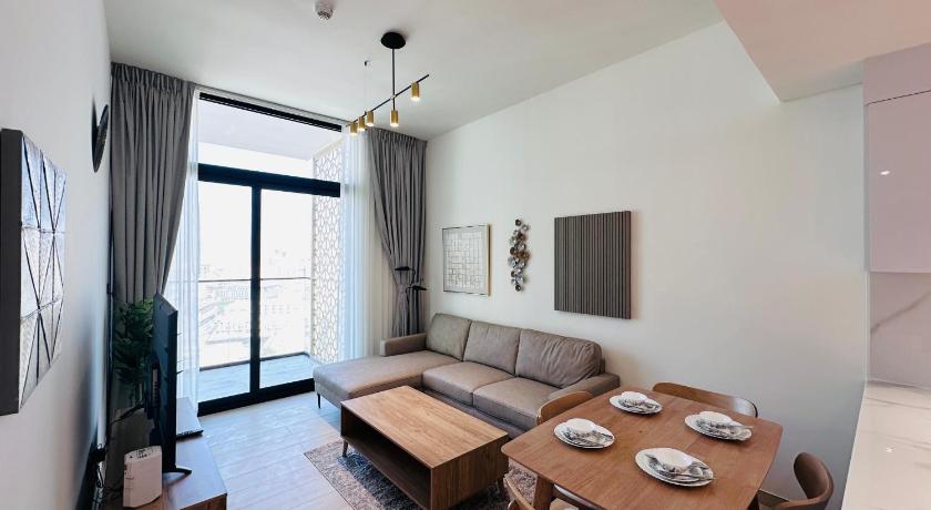 Premium 1 Bed Apartment In Binghatti Venus - image 9