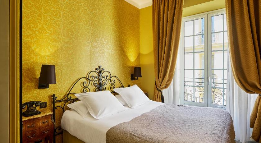 Image of Deluxe Double or Twin Room 8