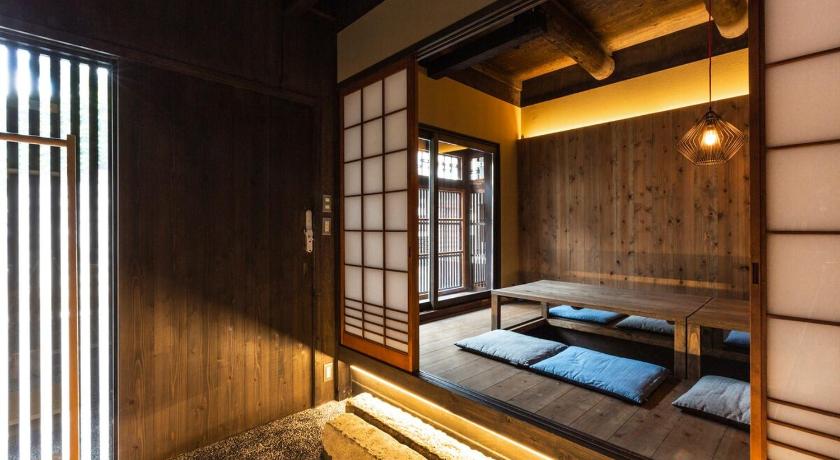 Kyoto Ochaya Hasu, une maison de the qui n'a jamais servi de the 3-Star Accommodation lobby
